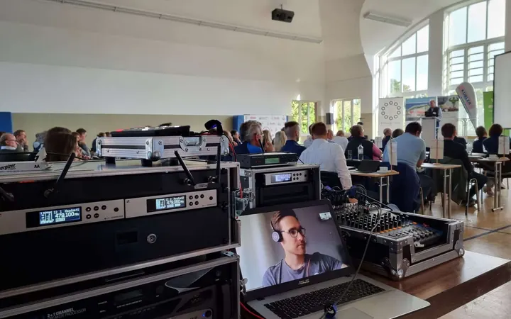 Hybride Veranstaltungstechnik Streaming Konferenz Hamburg