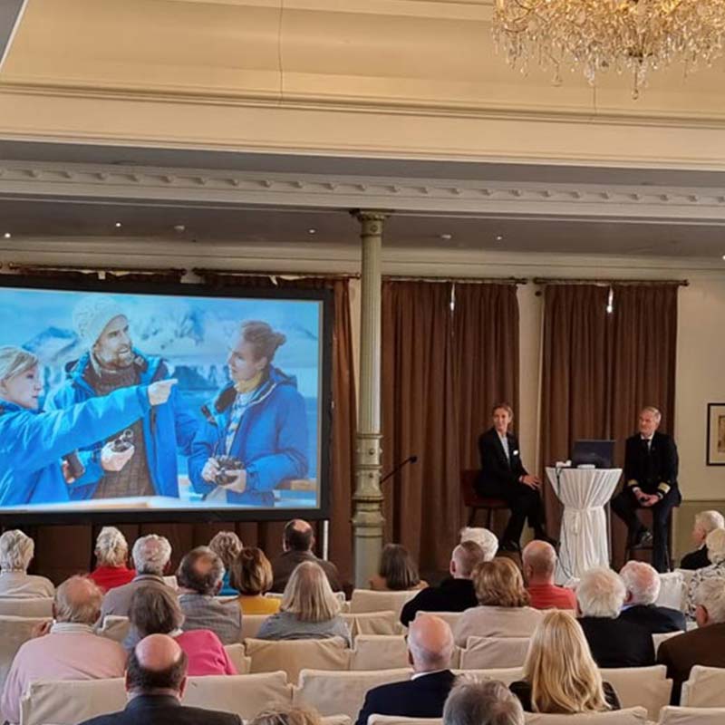 Beamer, TV und Lichttechnik mieten